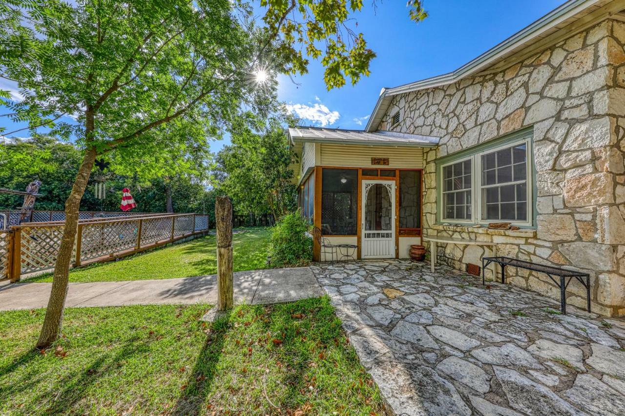 Bumblebee Lodge Ingram Exterior foto